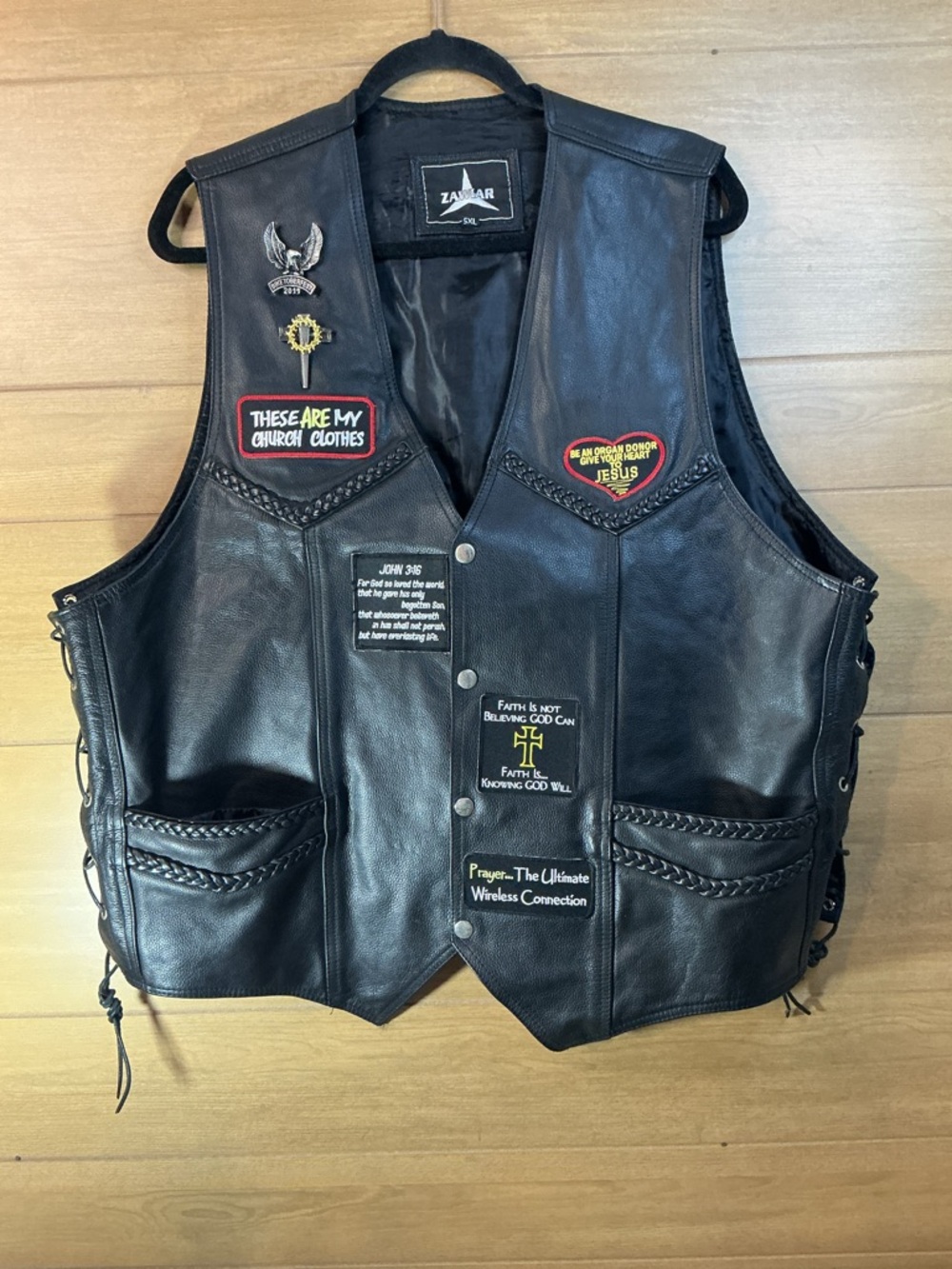 Mens 5XL Black Leather Biker Vest Patch Snap Front Motorcycle